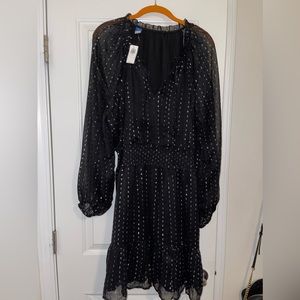 NEVER WORN: Beautiful black sparkly long sleeve dress from Old Navy